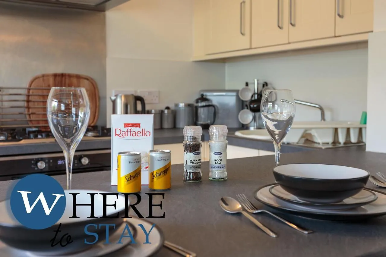 Lovely Apartment By The Hillwood Park-Free Parking Edinburgh