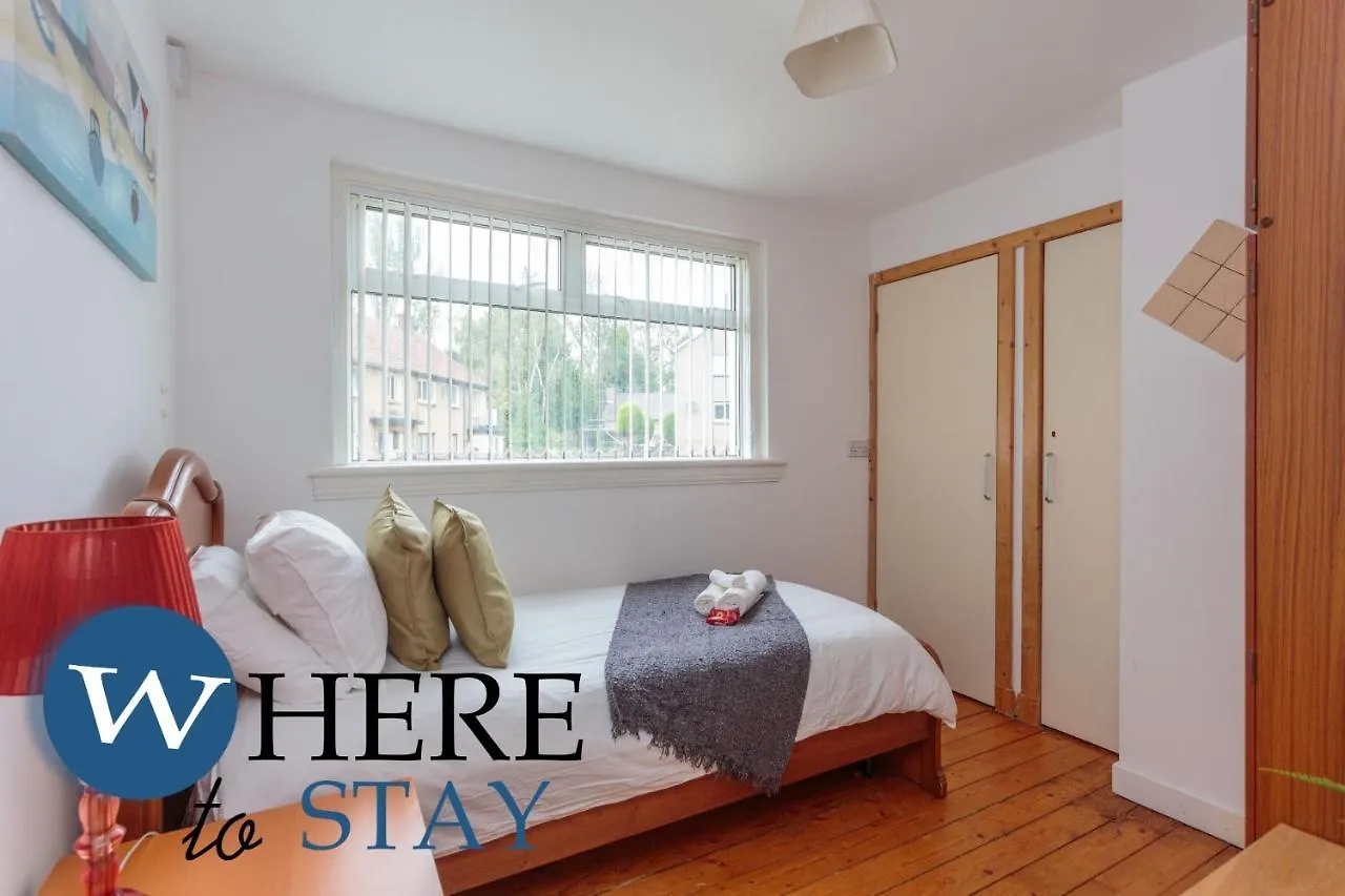 Lovely Apartment By The Hillwood Park-Free Parking Edinburgh