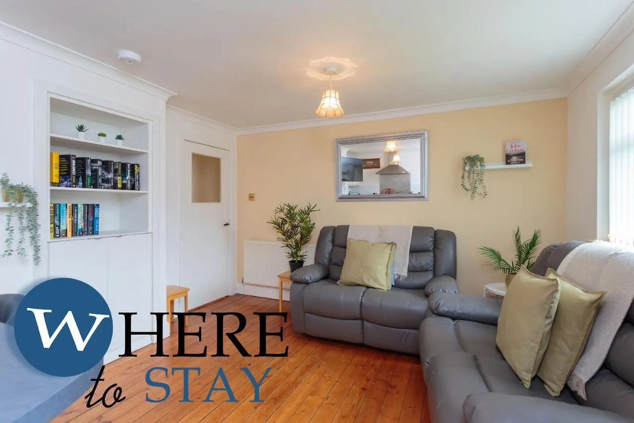 Lovely Apartment By The Hillwood Park-Free Parking Edinburgh
